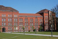 Foto des Gebäudes des Institutes für Mathematik